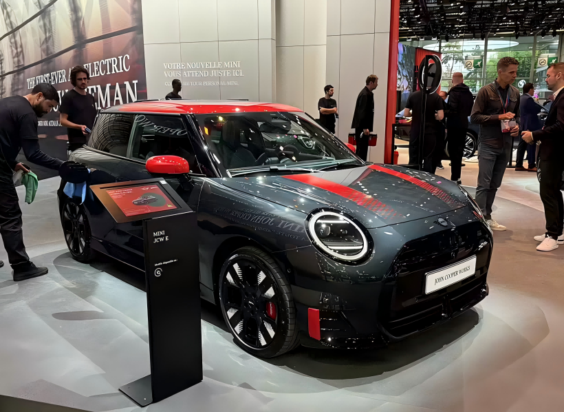 Kinafremstillet Electric Mini Cooper, Aceman JCW Sæt til lancering