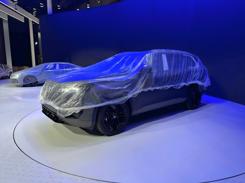 Spillestedudforskning på 2025 Shanghai Auto Show: Mistænkt Tuned Teramont Pro -køretøj udsat, udstyret med røget sportssæt