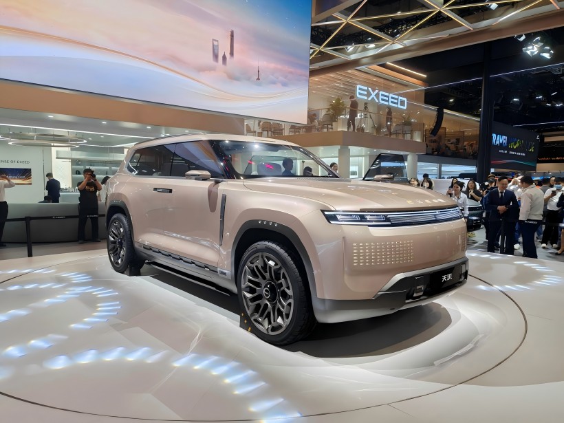 2025 Shanghai Auto Show: Starway Tianji Concept Car Unveiled, placeret som en stor 6 - SEATER Leisure SUV