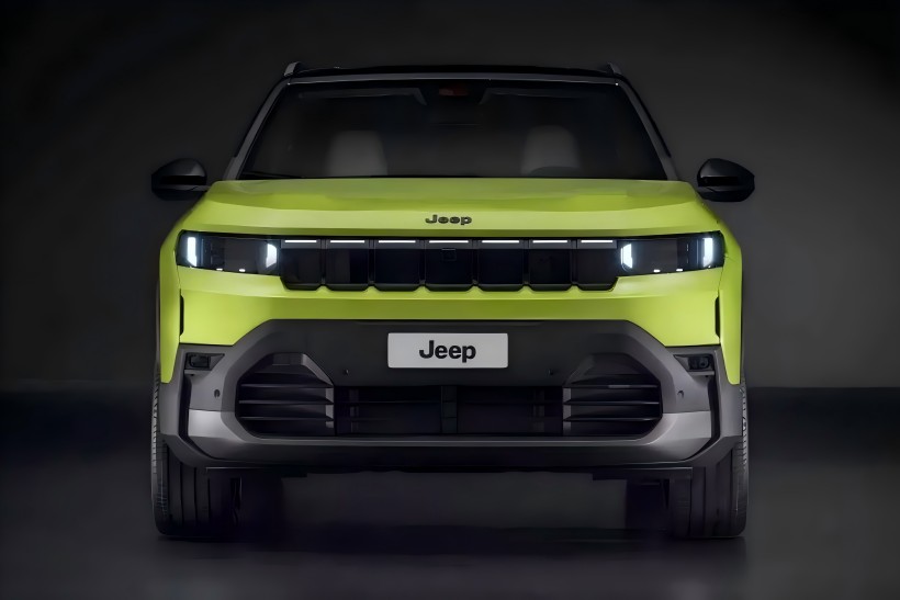 Spekulerede officielle billeder af det helt nye Jeep Compass er lækket med potentiel frigivelse inden for dette år. Køretøjet forventes at tilbyde ren elektrisk, mild hybrid og plug-in hybrid drivlinjemuligheder